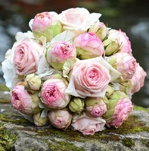 Hochzeitsfloristik Rosenstrauß